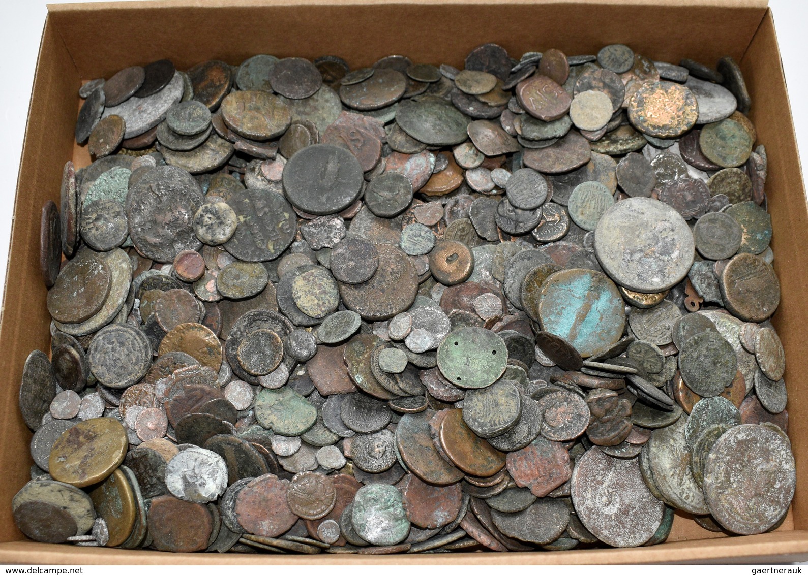 Antike: Mehr Als 4 Kg An Münzen Aus Der Antike. Alle Münzen Unbestimmt Und Nicht Durchgeschaut, Ob E - Sonstige & Ohne Zuordnung