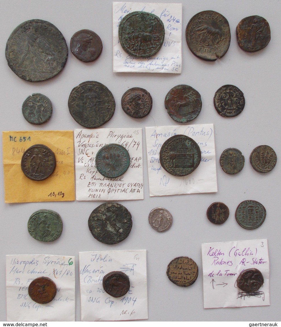 Antike: Lot Von 24 Antiken Münzen; Davon 21 Stück Aus Der Römischen Kaiserzeit, Sowie 1 X Bronzemünz - Sonstige & Ohne Zuordnung