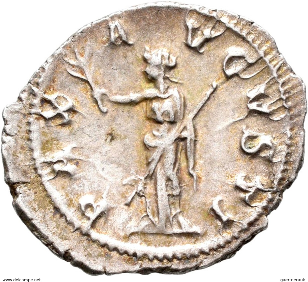 Antike: Lot 11 AR-Denare; Domitianus 69-96 Nerva 96-98, Traianus 98-117, Hadrianus 117-138, Antoninu