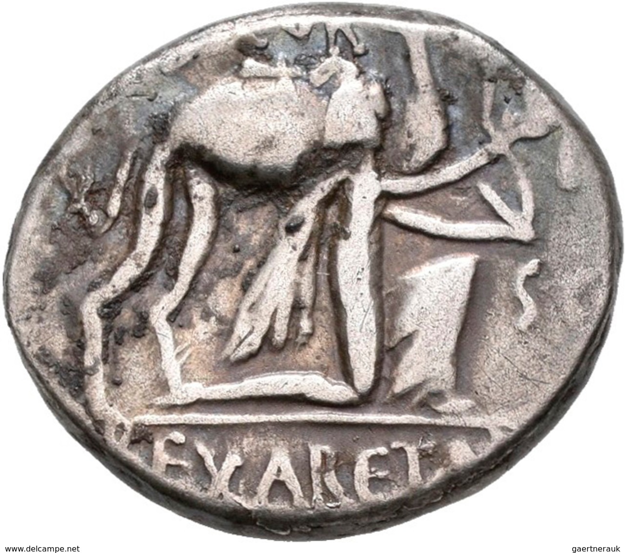 Antike: Lot 10 Silbermünzen aus der Römischen Republik und aus der Römischen Kaiserzeit; u.a. Sextus