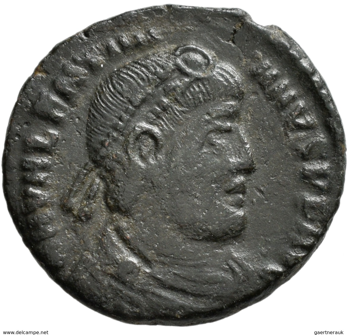 Antike: 48 Bronzemünzen aus der Römischen Kaiserzeit; Antoniniane (z.B. Maximianus, Probus), Æ Folli