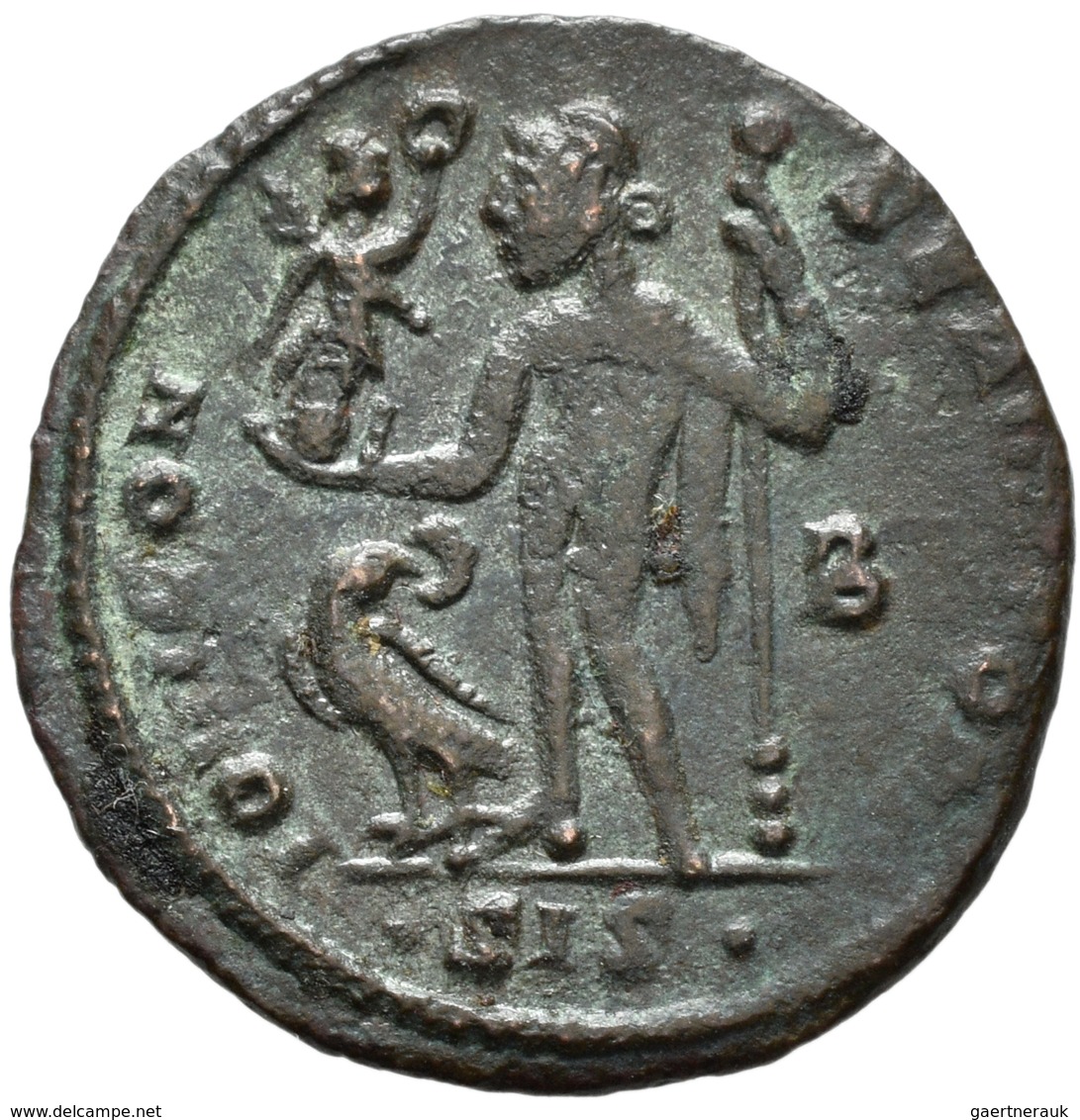 Antike: Römische Kaiserzeit: 54 Bronzemünzen, meist Æ-Follis, diverse Kaiser, unterschiedliche Erhal