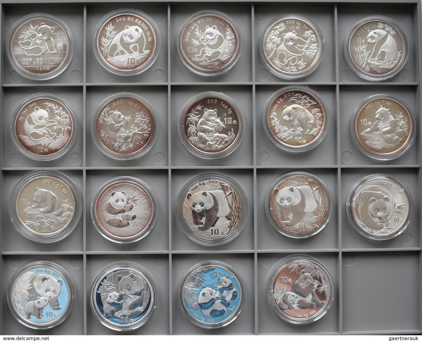 China - Volksrepublik: Lot 19 X 1 OZ Silber Panda Der Jahrgänge 1989-2007. Dabei Auch Der Seltene Ja - Cina