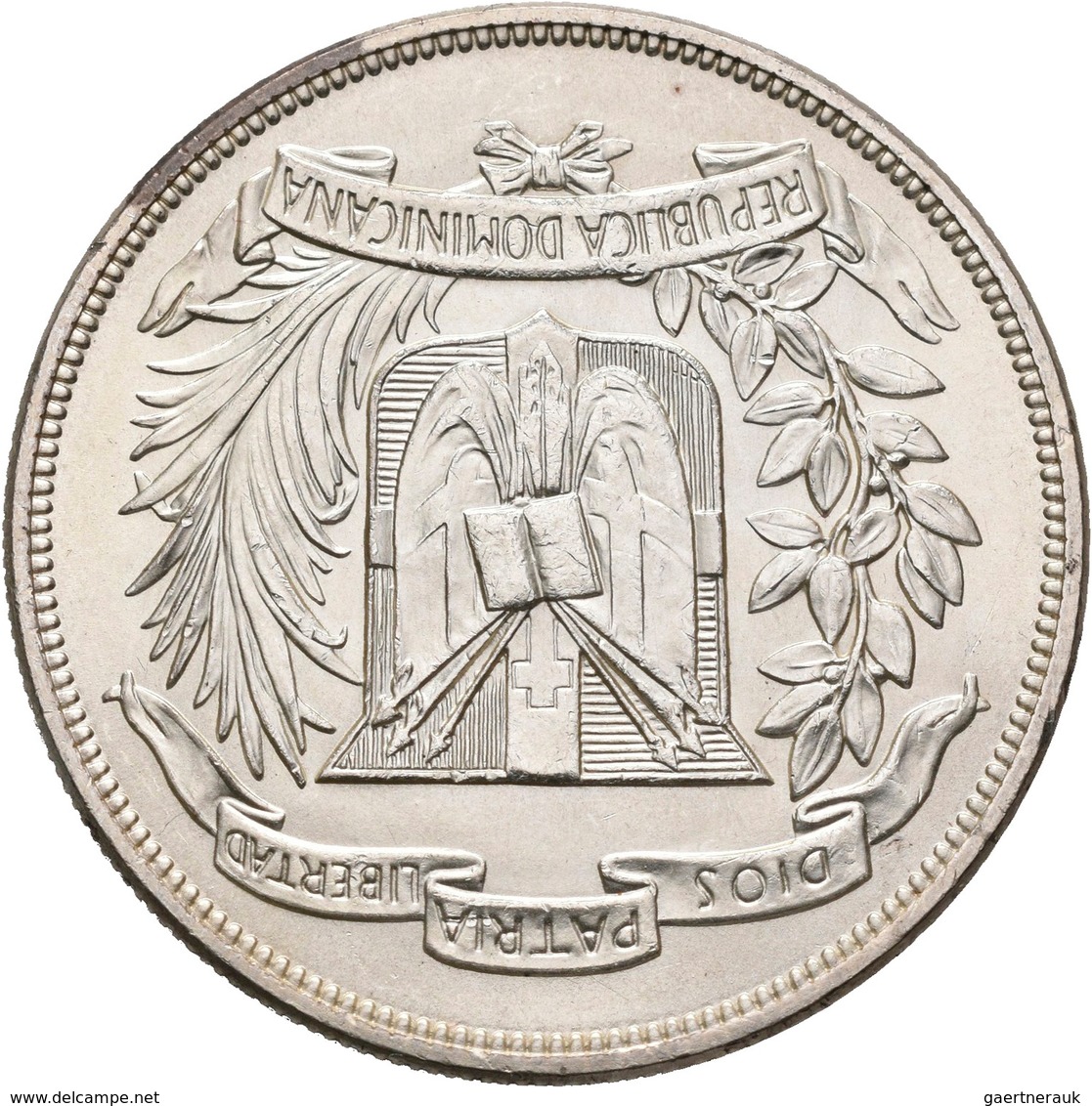 Dominikanische Republik: Lot 2 Stück; 1 Peso 1952 Und 1 Peso 1955, KM# 22, 23, Stempelglanz. - Dominicaine