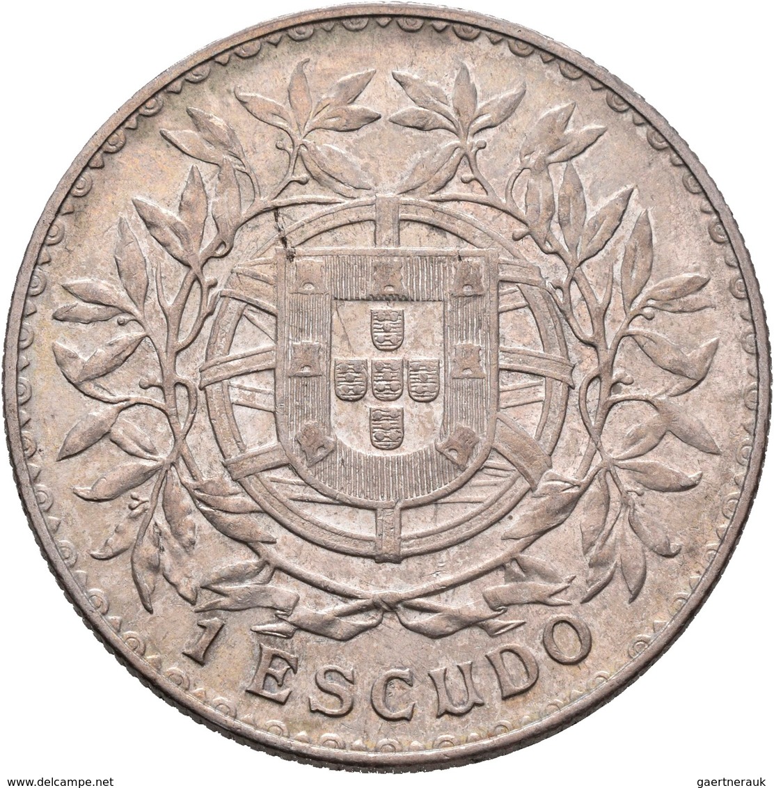 Portugal: Republik 1910-: Lot 2 Stück; 1000 Reis 1910, 1915, KM 560/564, Vorzüglich. - Portugal
