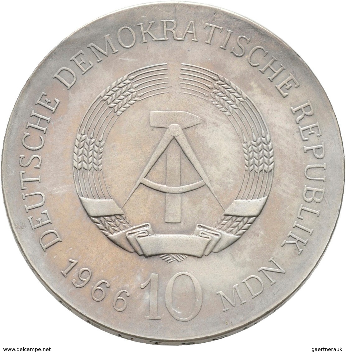 DDR: Typensammlung DDR Aufbewahrt In 2 DUCAT-Albums. Kleinmünzen Von 1 Pfennig Bis 2 Mark Sowie Auge - Andere & Zonder Classificatie