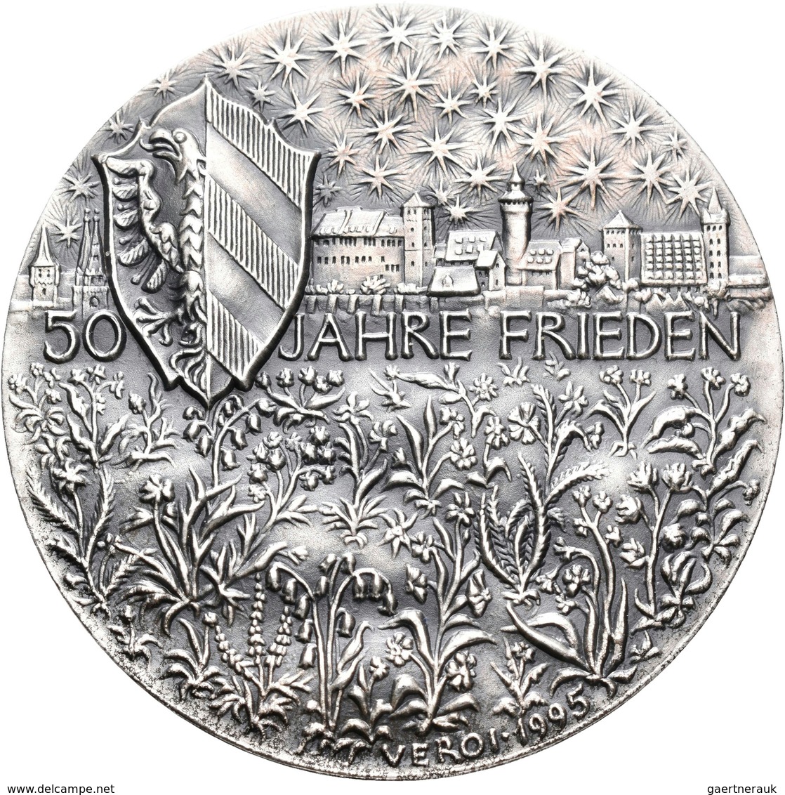 Medaillen Deutschland: Nürnberg: Silbermedaille 1995, Von Veroi, Auf 50 Jahre Frieden, 50 Mm, 79,86 - Otros & Sin Clasificación