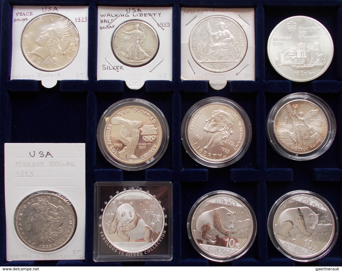 Alle Welt: Kleine Partie Von 11 Münzen Auf 1 Tableau, Ab 1885, Dabei USA Morgandollar 1885 O, China - Altri & Non Classificati