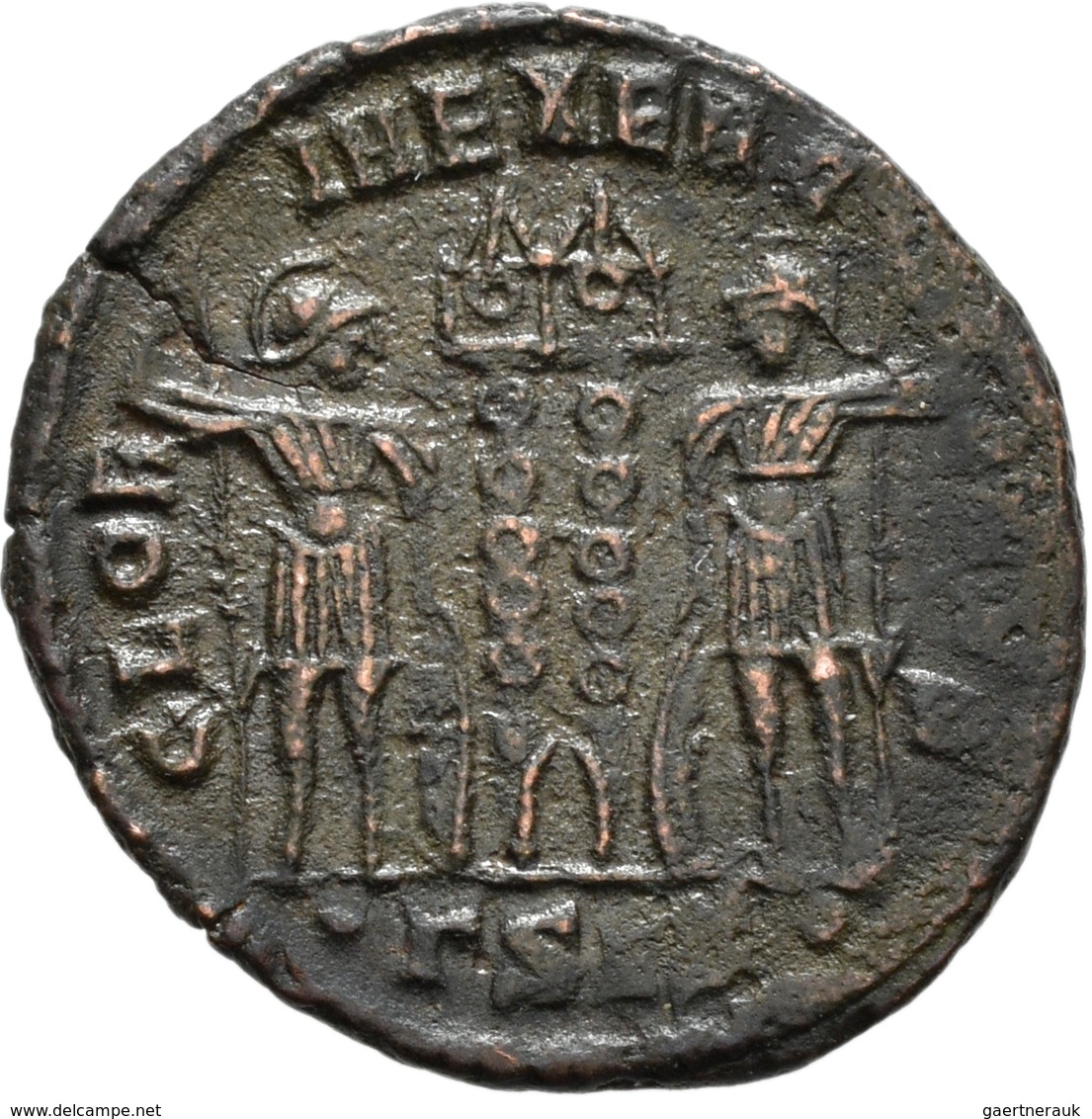 Antike: Kleine Sammlung Bronzemünzen aus der Römischen Kaiserzeit; meist Æ - Follis, unter anderem v