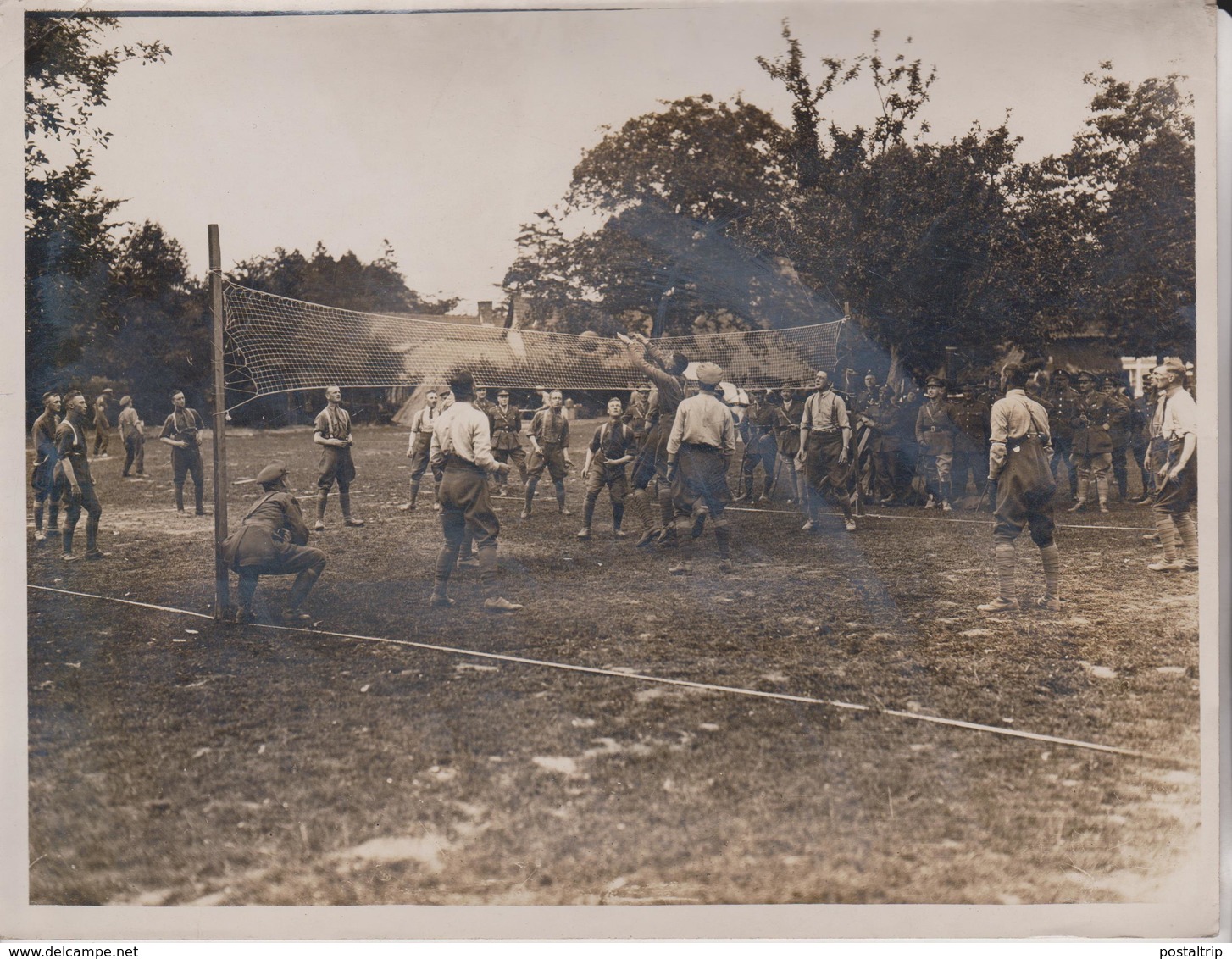 OFFICERS  CANADIAN INFANTRY BATTALION PLAYING  CANADA    21 * 16 CM Fonds Victor FORBIN 1864-1947 - Guerra, Militares