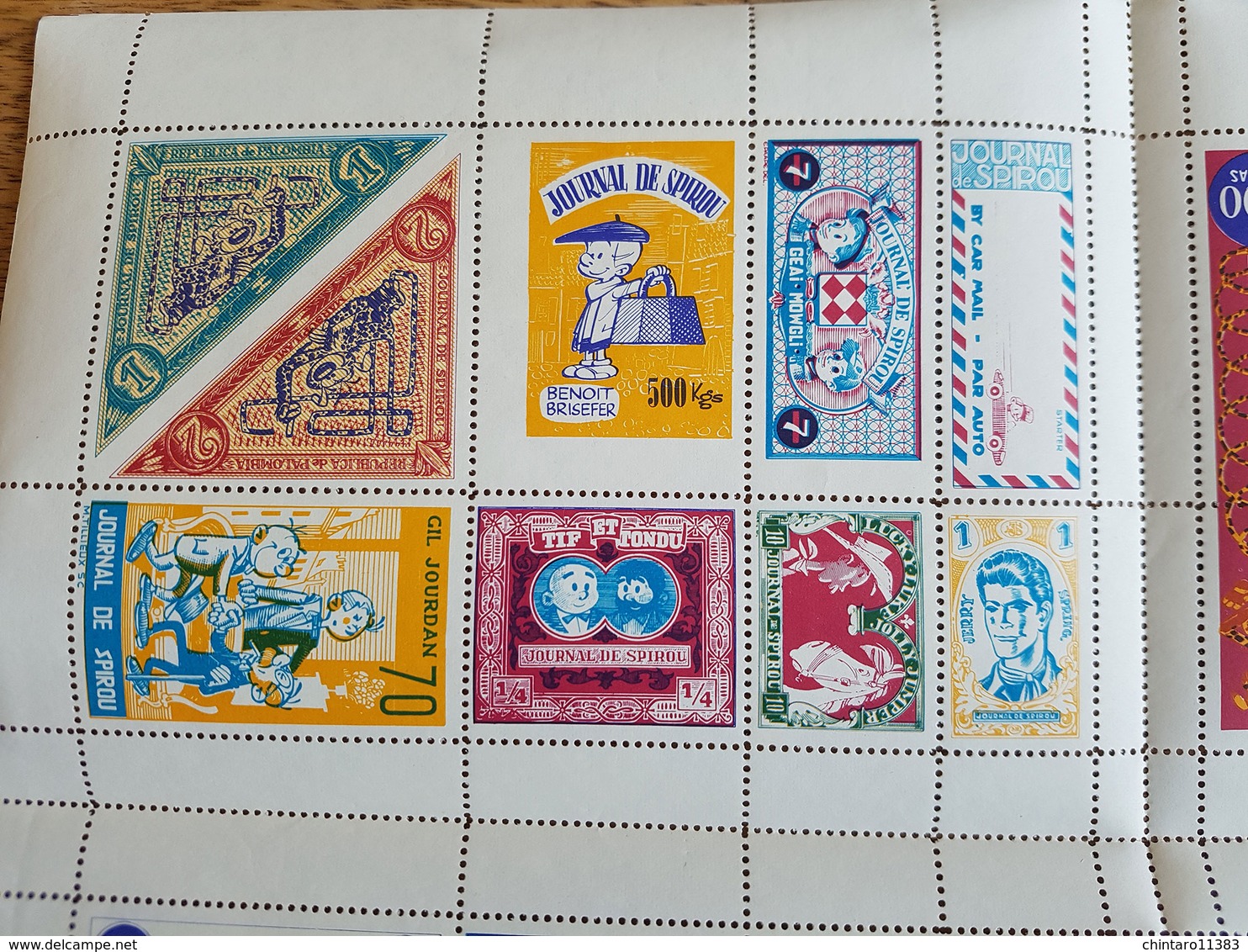 Feuillet de faux timbres (Supplément gratuit à Spirou 1961) distribué par "ESSO" + Pin's émaillé + Divers - RARE