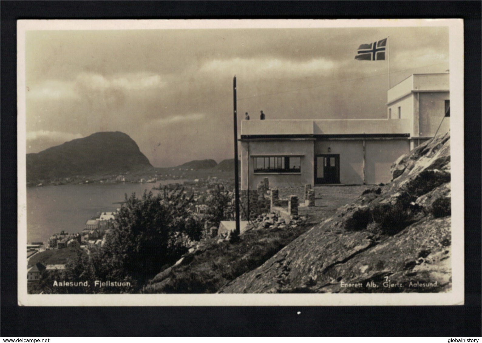 DE2132 - NORWAY - AALESUND - FJELLSTUEN - VIEW OVER THE WATER - Noorwegen