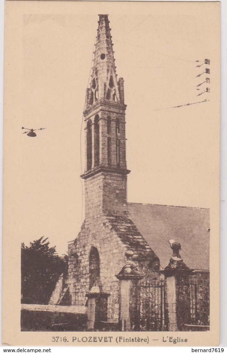 29 Plozevet L'eglise - Plozevet