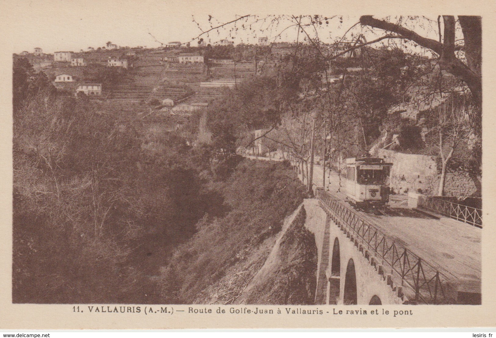 C.P.A. - VALLAURIS - ROUTE DE GOLFE JUAN A VALLAURIS - LE RAVIN ET LE PONT - 11 - MUNIER - TRAM - Vallauris