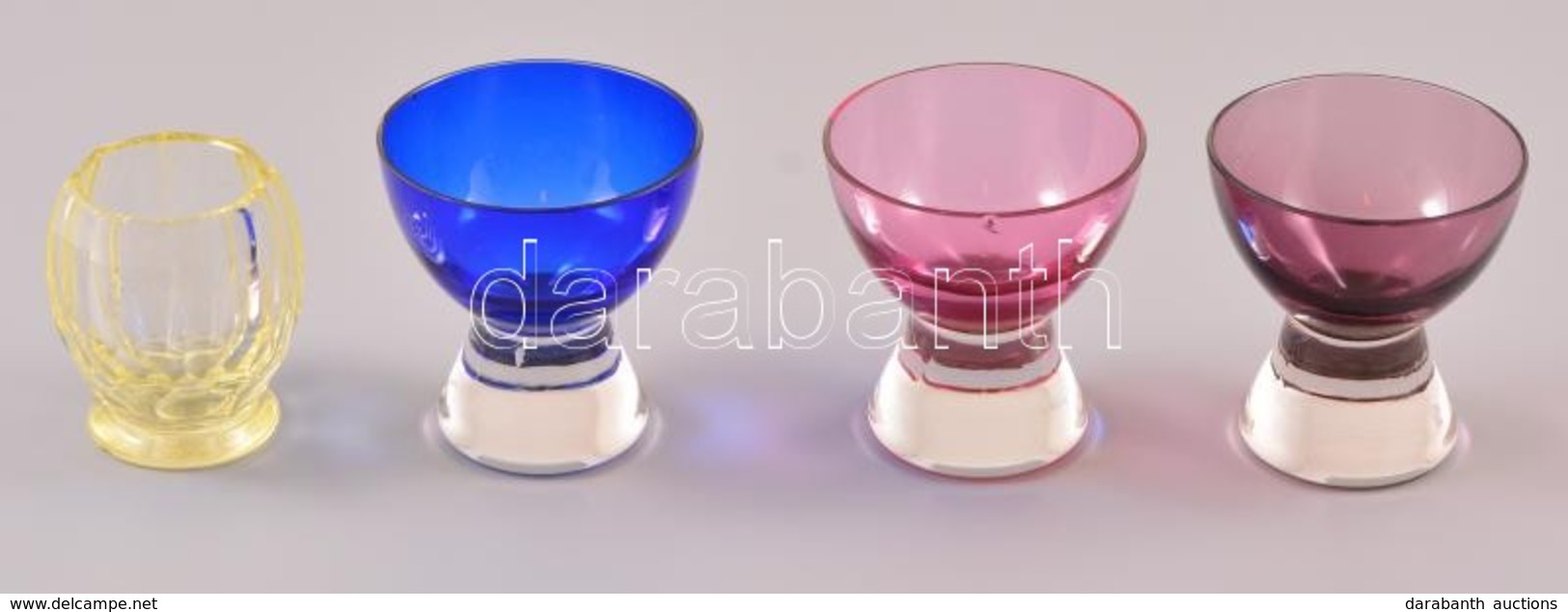 4 Db üveg Pohár Apró Csorbával, M: 6 és 7 Cm - Verre & Cristal