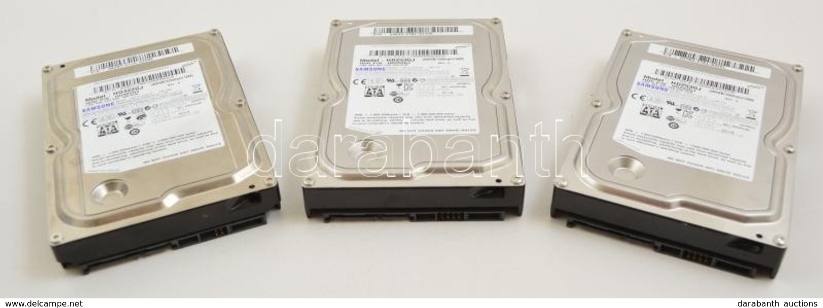 Használt Merevlemezek (három Darab)
2 X Samsung HD253GJ 
Kapacitás: 250 GB
Fordulatszám: 7200 RPM
Cache: 16 MB 
Átmérő:  - Andere & Zonder Classificatie