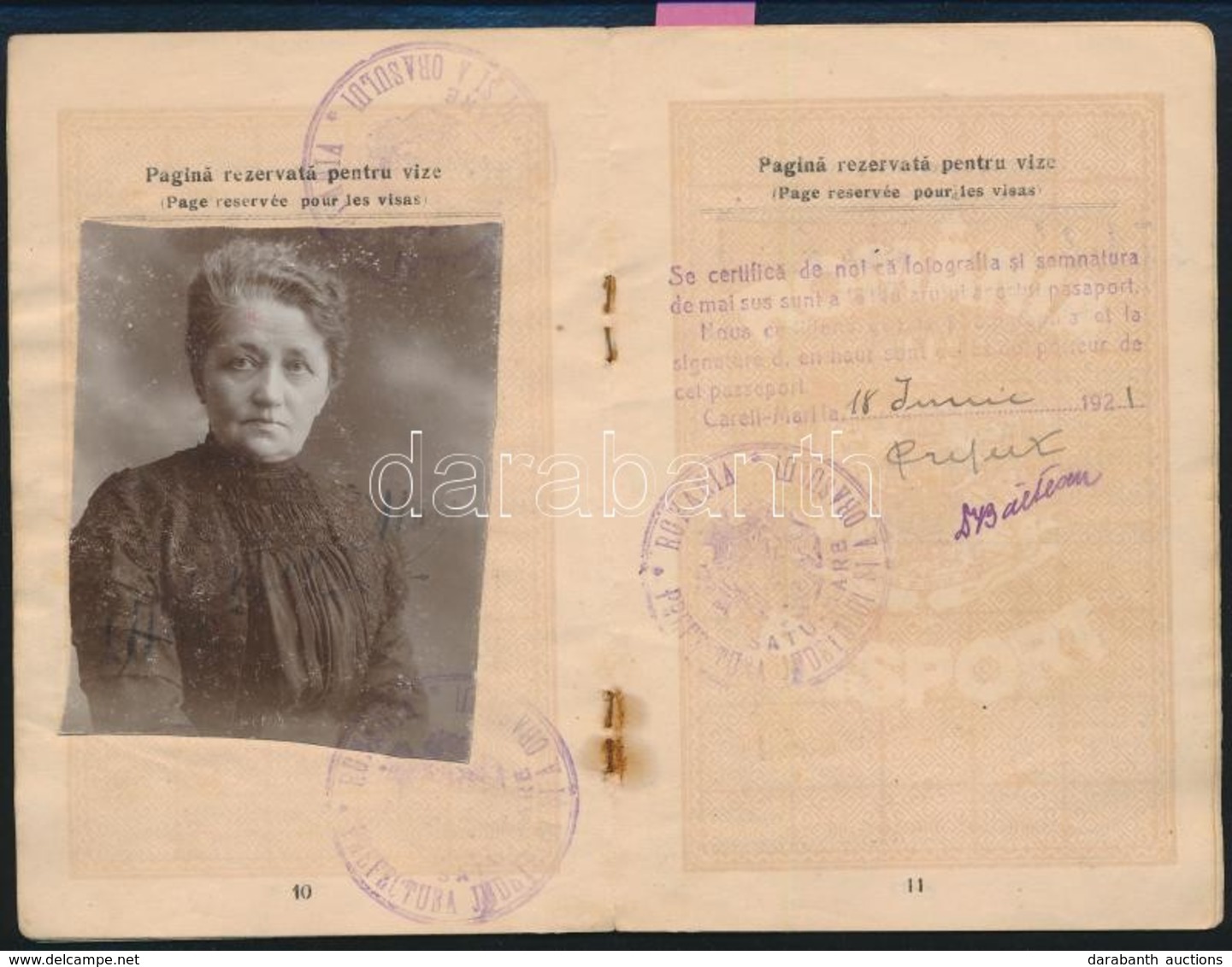 1921 Fényképes Román útlevél Magyarországi Utazási Célra, Sok Bejegyzéssel, Okmánybélyeggel, Magyar Rendőri Ellenőrzési  - Unclassified