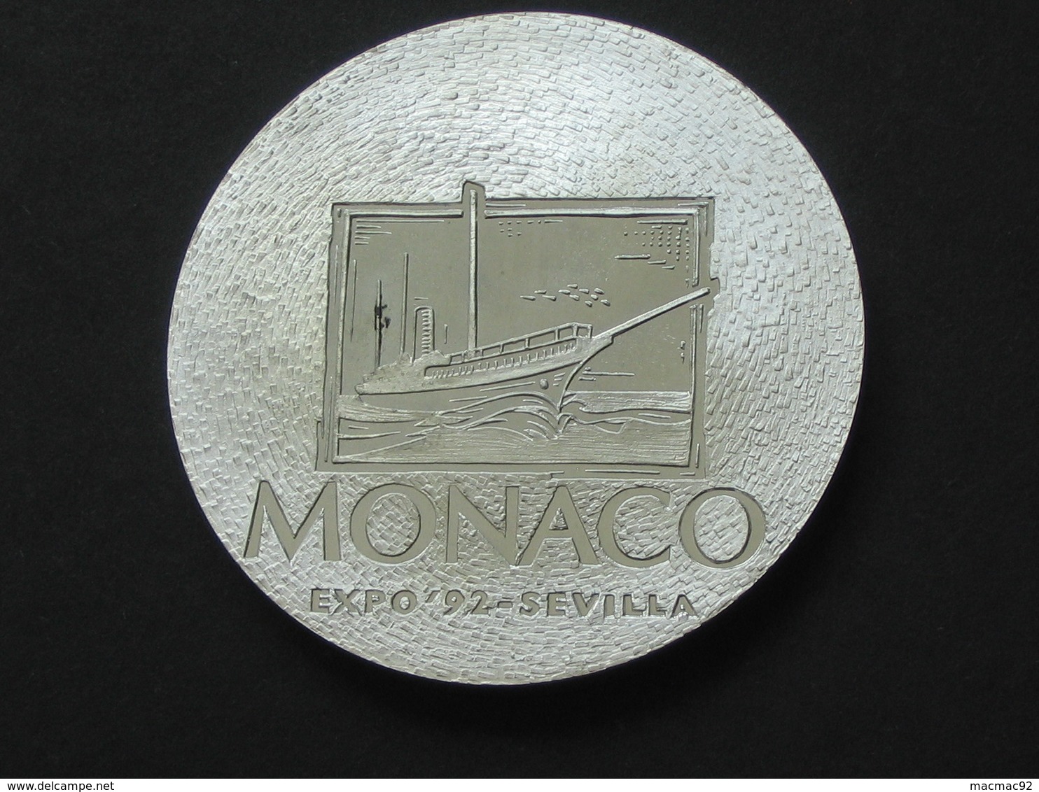 Très Belle Médaille PRINCIPAUTÉ DE  MONACO -16 Mai 1992 Journée National Expo'92 - SEVILLA   **** EN ACHAT IMMEDIAT **** - Professionnels / De Société