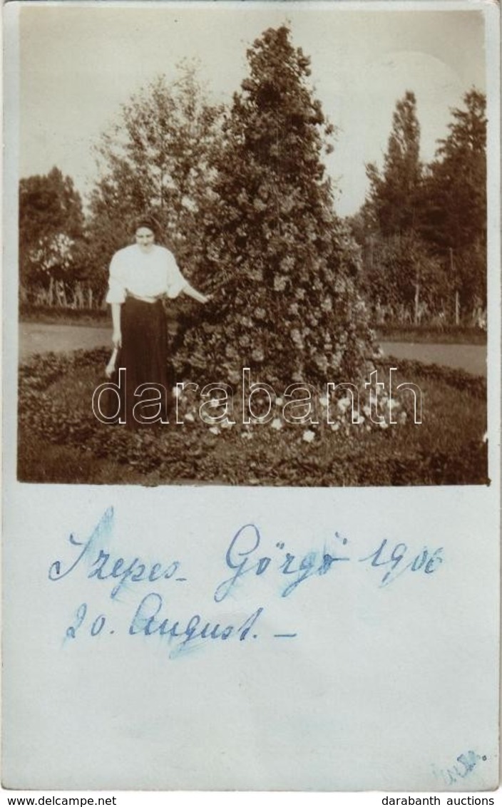 T1/T2 1906 Görgő, Szepesgörgő, Harchov, Spissky Hrhov; Görgey Család Birtoka, Park, Hölgy / Castle Park, Lady. Photo - Unclassified