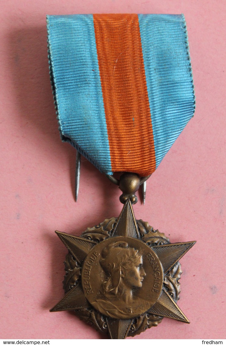 MEDAILLE MINISTERE DU TRAVAIL(medaille D Honneur Des Assurances Sociales) - Other & Unclassified