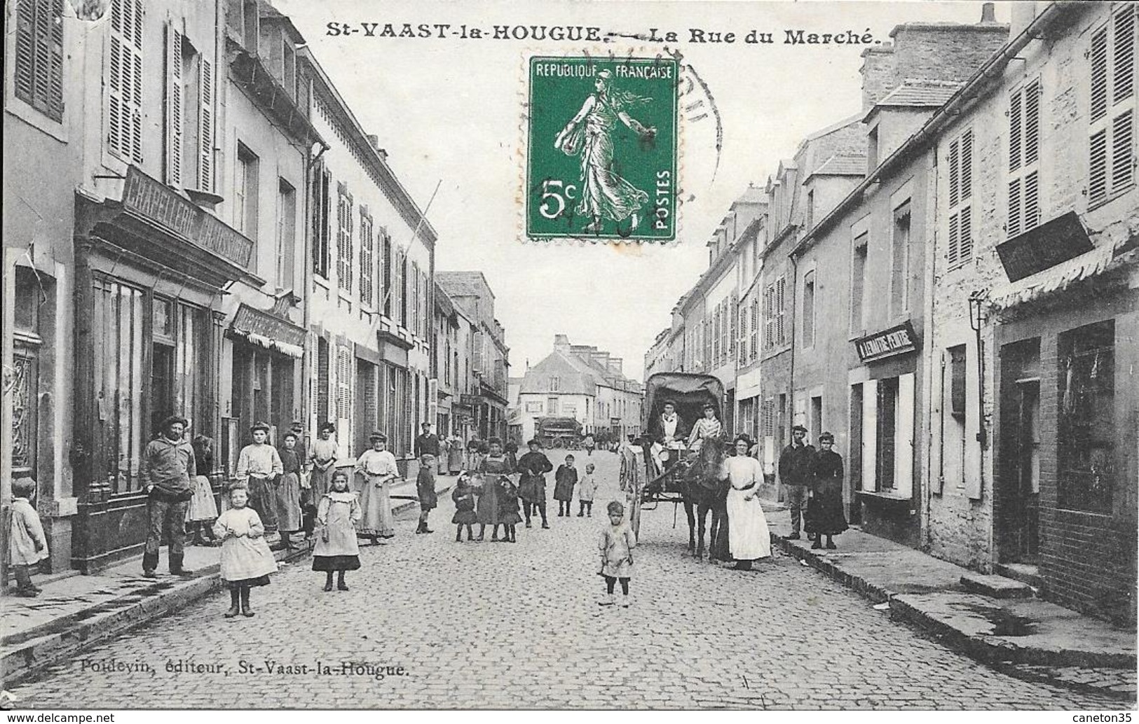 St Vaast La Hougue  - Rue Du Marché   - Tres Belle Carte    -  Circulé - Saint Vaast La Hougue