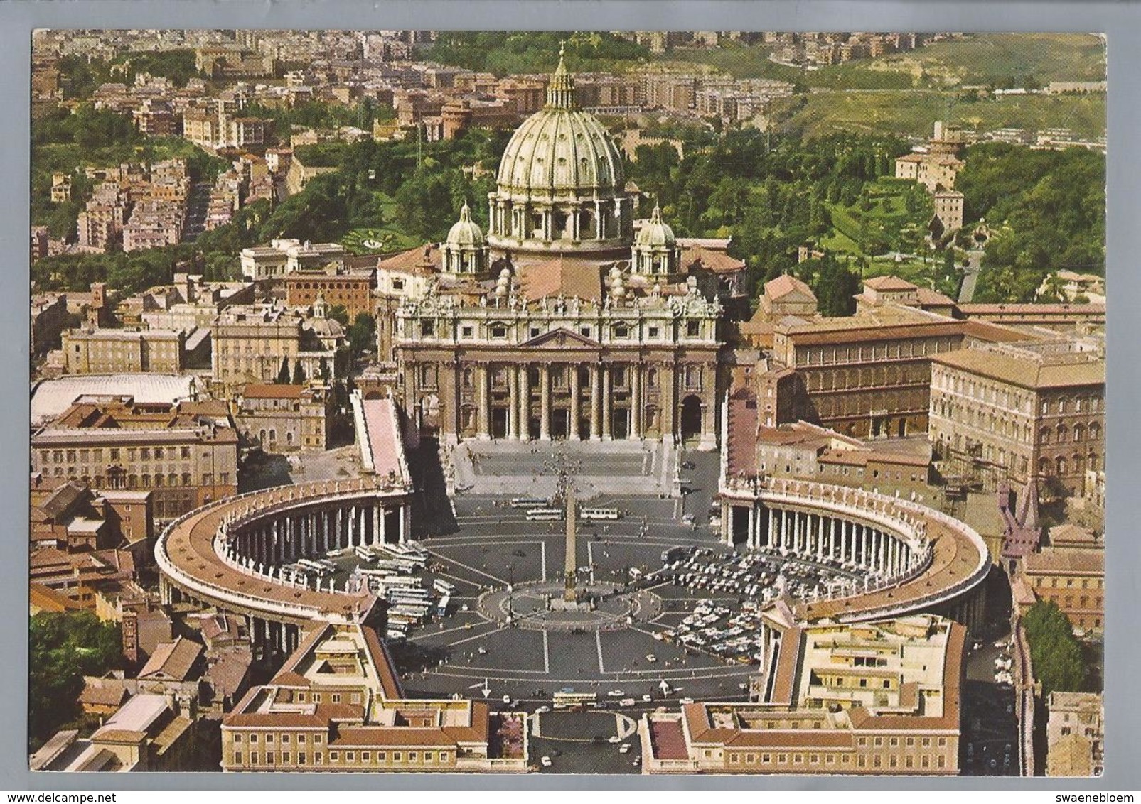 IT. ROMA. ROME. Piazza S. Pietro. Place Saint Pierre. St. Peter's Square. St. Peters Platz. Old Cars. Bus. Buses. - Andere Monumenten & Gebouwen