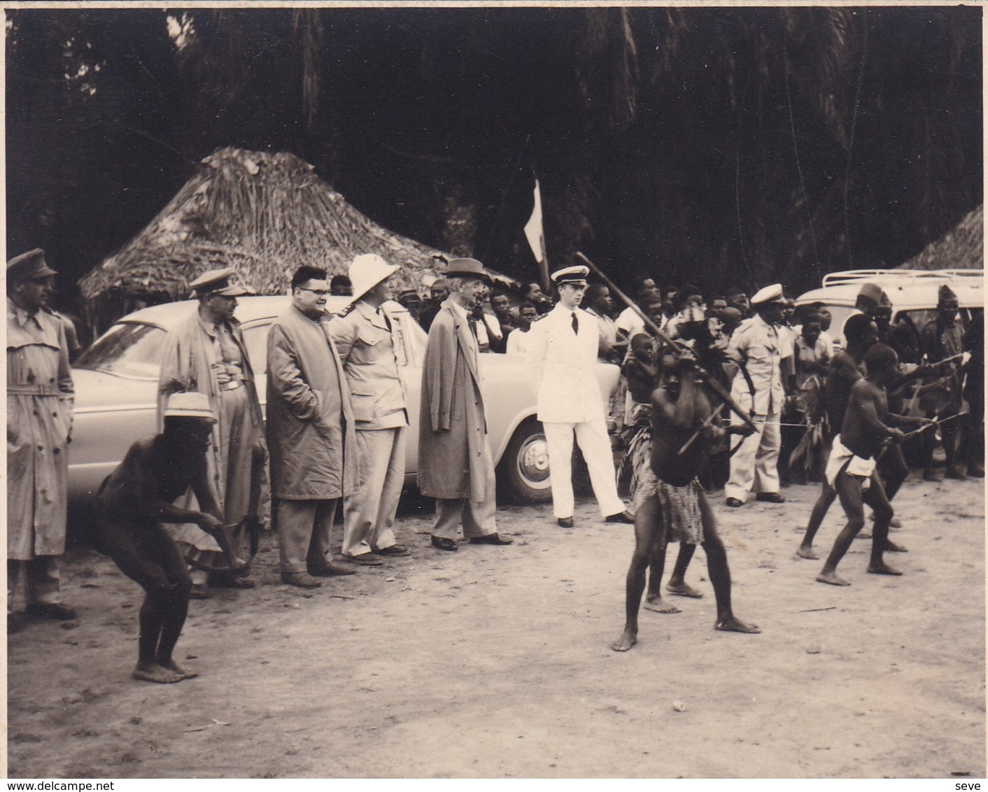 CONGO Forêt Des Pygmées Août 1956 Camille HUYSMANS En Visite Officielle Photo Amateur Format Environ, 5,5 X 7,5 Cm - Lieux