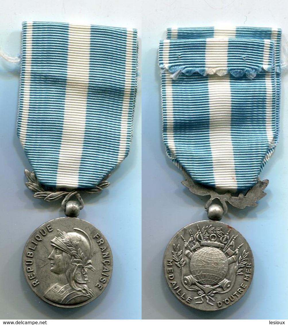 G040 MEDAILLE D OUTRE MER COLONIALE 28.6 Mm  De Diametre - France