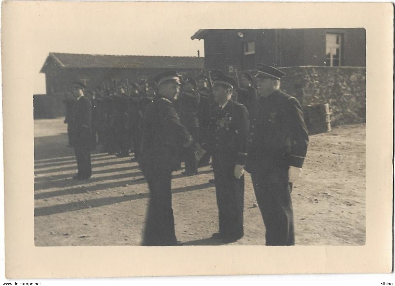 PHOTO  - FREJORGUES - Souvenir D'une Prise D'armes - Ft 11 X 8,5 Cm - Guerra, Militari