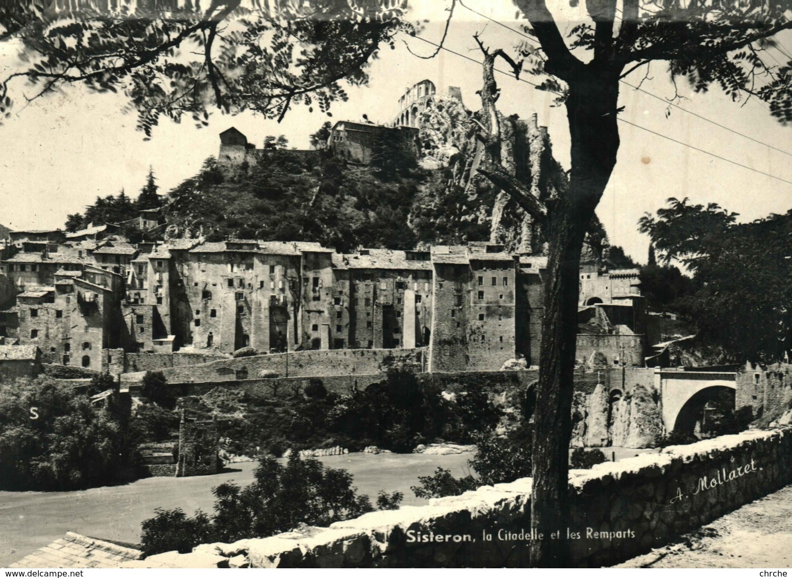 04 - CPM - SISTERON - La Citadelle Et LesRemparts - Sisteron