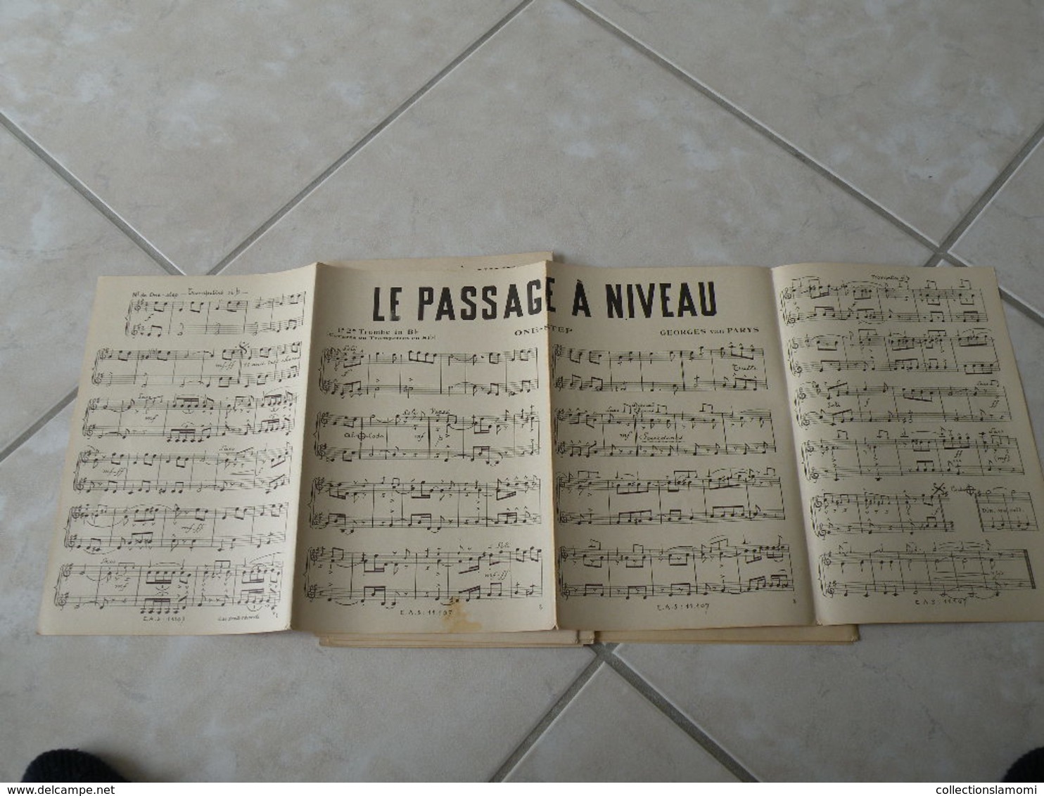 le passage à niveau du fim Prends la route(Paroles J. Boyer)(Musique G. Van Parys)Partition pour orchestre 1937