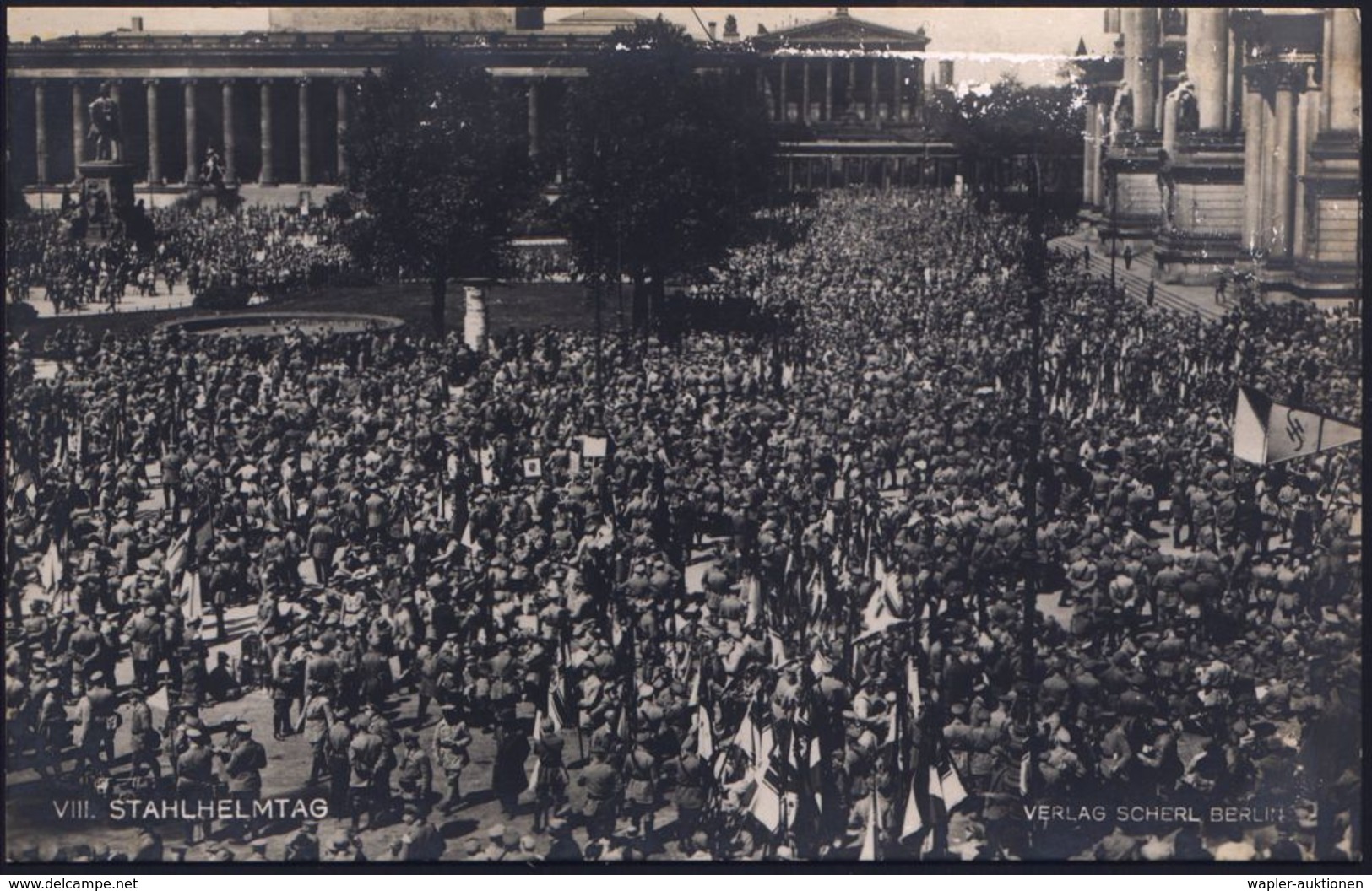 Berlin 1927 (Mai) 2 Verschied. S/w.-Foto-Ak.: VIII. Stahlhelmtag, 1x Luftbild Mit Schloß U. Dom, 1x Lustgarten (oben Kl. - Altri & Non Classificati