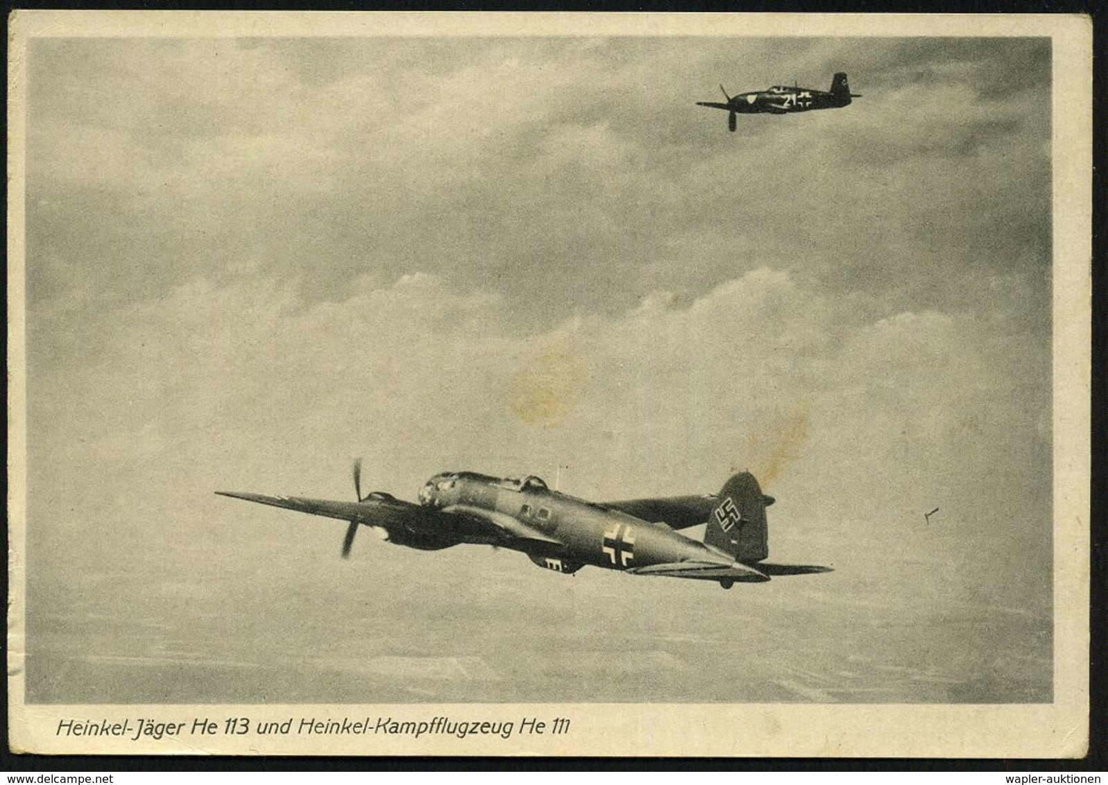 DEUTSCHES REICH 1940 (ca.) S/w.-Foto-Ak.: Heinkel-Jäger He 113 U. Heinkel-Kampfflugzeug He 111 (Fotograf: Stöcker (Freig - Aerei