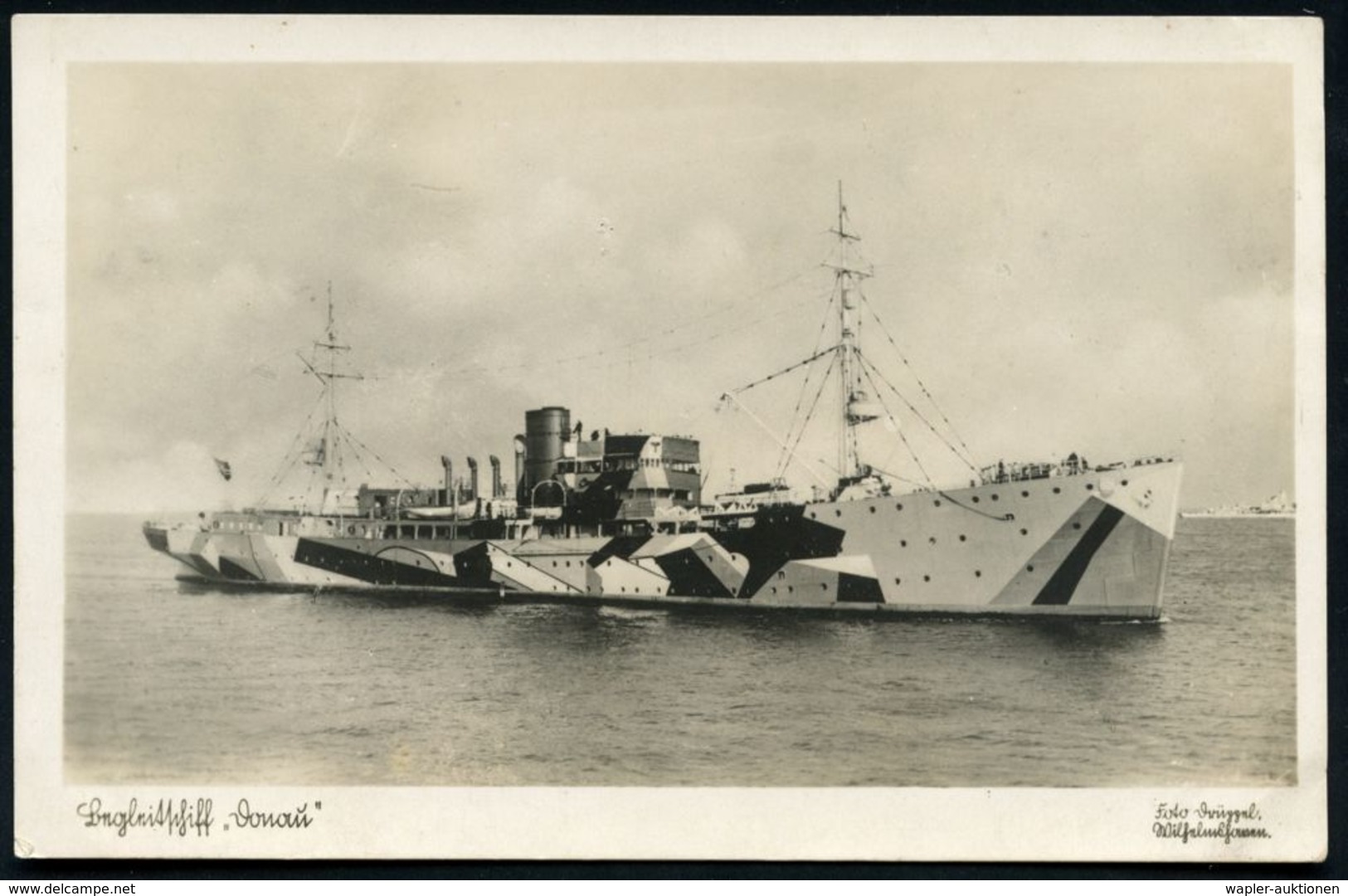 DEUTSCHES REICH 1942 (ca.) S/w.-Foto-Ak.: Begleitschiff "Donau" (= Ex "Nicea") = U-Boot-Begleitschiff (rs. Hs. Vermerk " - Maritiem