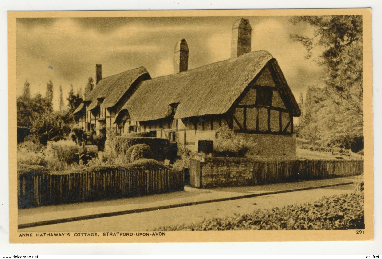 Warwickshire - Stratford-Upon-Avon   -   Anne Hathaway's Cottage - Stratford Upon Avon