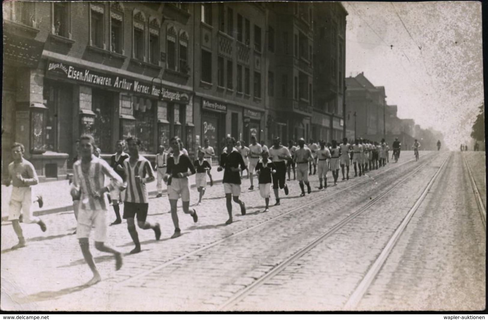 Leipzig 1922 (Juli) S/w.-Foto-Ak.: 1. Deutsches Arbeiter Turn- U. Sportfest = Leichtathlen (u. Turner In Der Stadt) Unge - Athlétisme