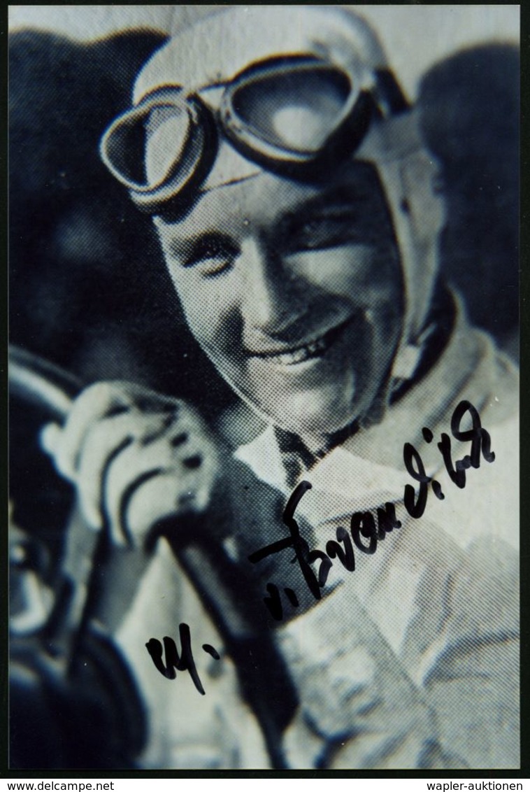 Nürburgring 1945/70 Foto Mit Orig. Autogramm "M(anfred) V. Brauchitsch"  (später Signiert) + Orig. S/w.-Ak.: Nürburg-Rin - Auto's
