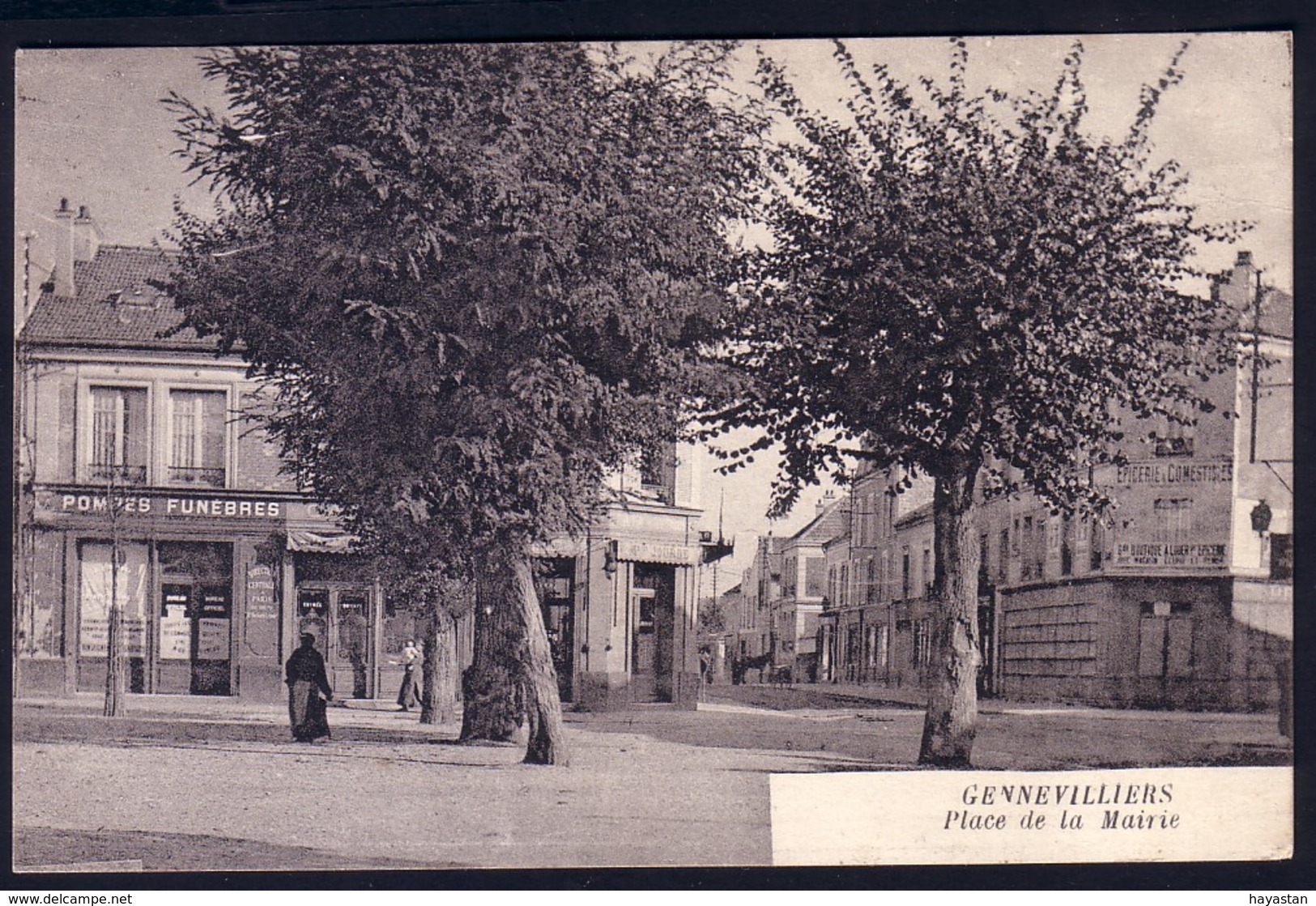 LOT DE 42 CARTES POSTALES DES HAUTS DE SEINE 92