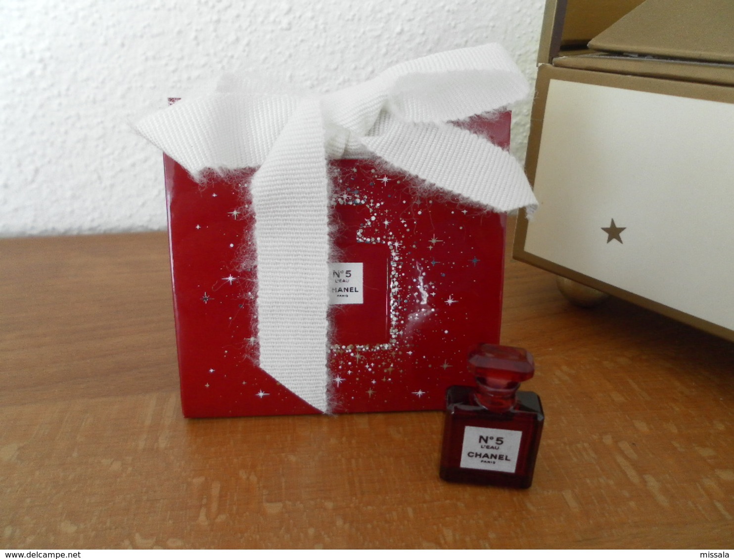 ACHAT IMMEDIAT;;;;MINIATURE N°5 L'EAU DE CHANEL 1,5 ML EAU DE TOILETTE - Miniatures Womens' Fragrances (in Box)