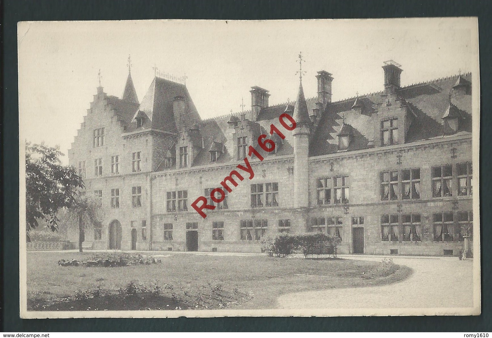 Quiétude. Château De Fallais. L'aile Gauche Du Château, Vue De La Cour Intérieure - Braives