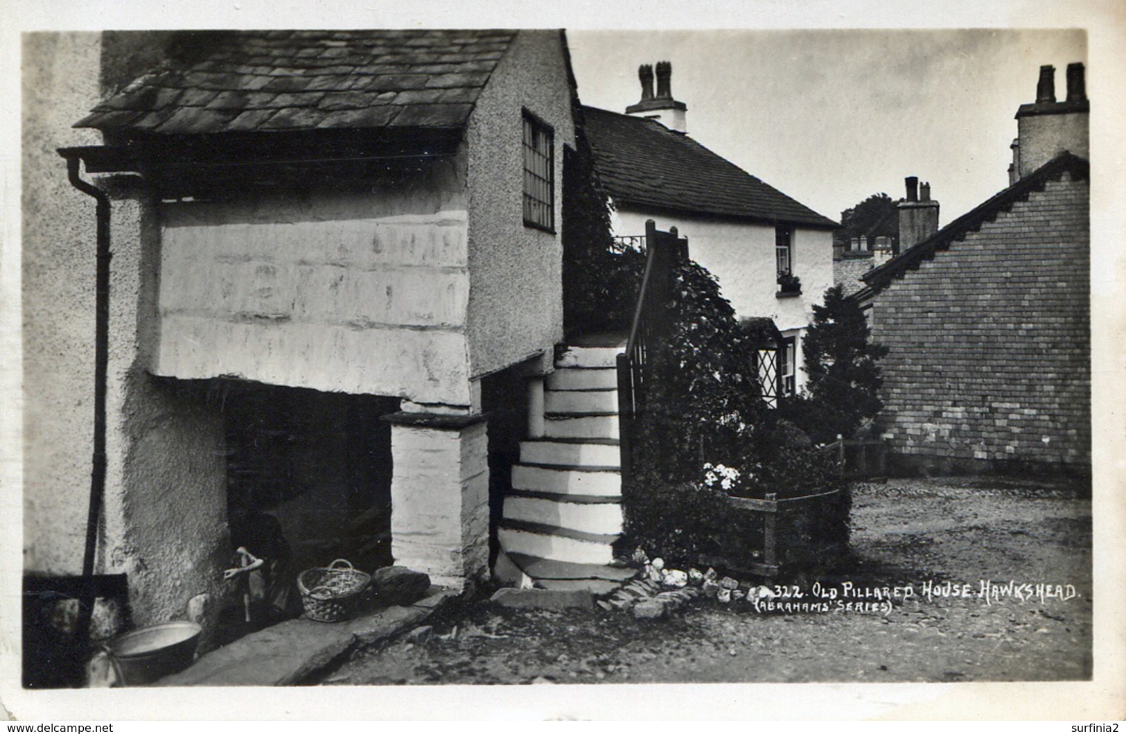 CUMBRIA - HAWKSHEAD - OLD PILLARED HOUSE RP Cu527 - Hawkshead