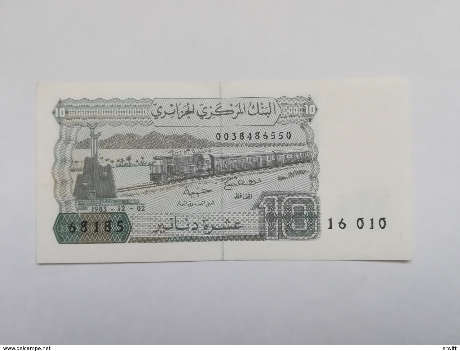 ALGERIA 10 DINARS 1983 - Algerien