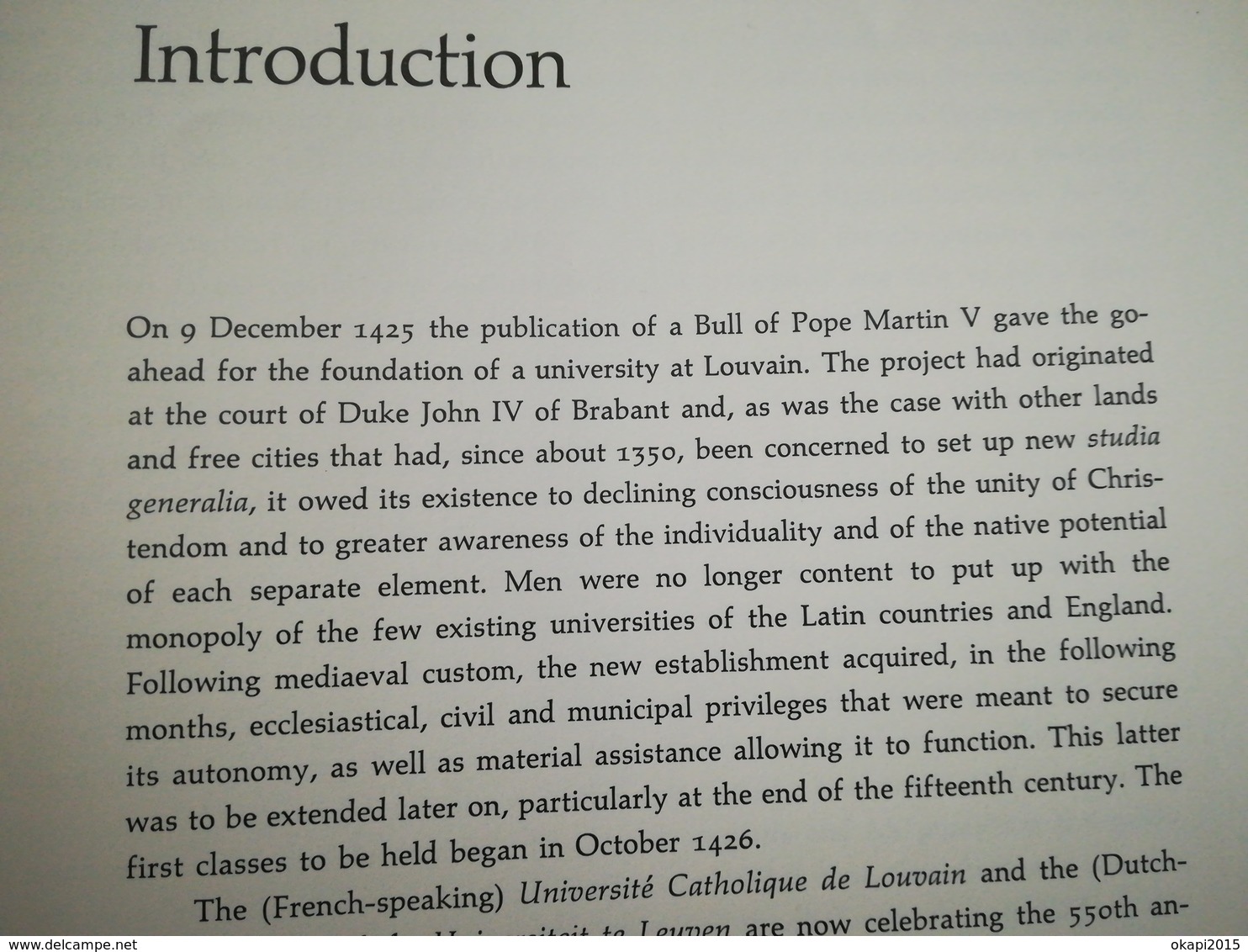 LIVRE HISTOIRE GRAND FORMAT EN ANGLAIS SUR L UNIVERSITÉ DE LOUVAIN THE UNIVERSITY OF LOUVAIN 1425  -  1975