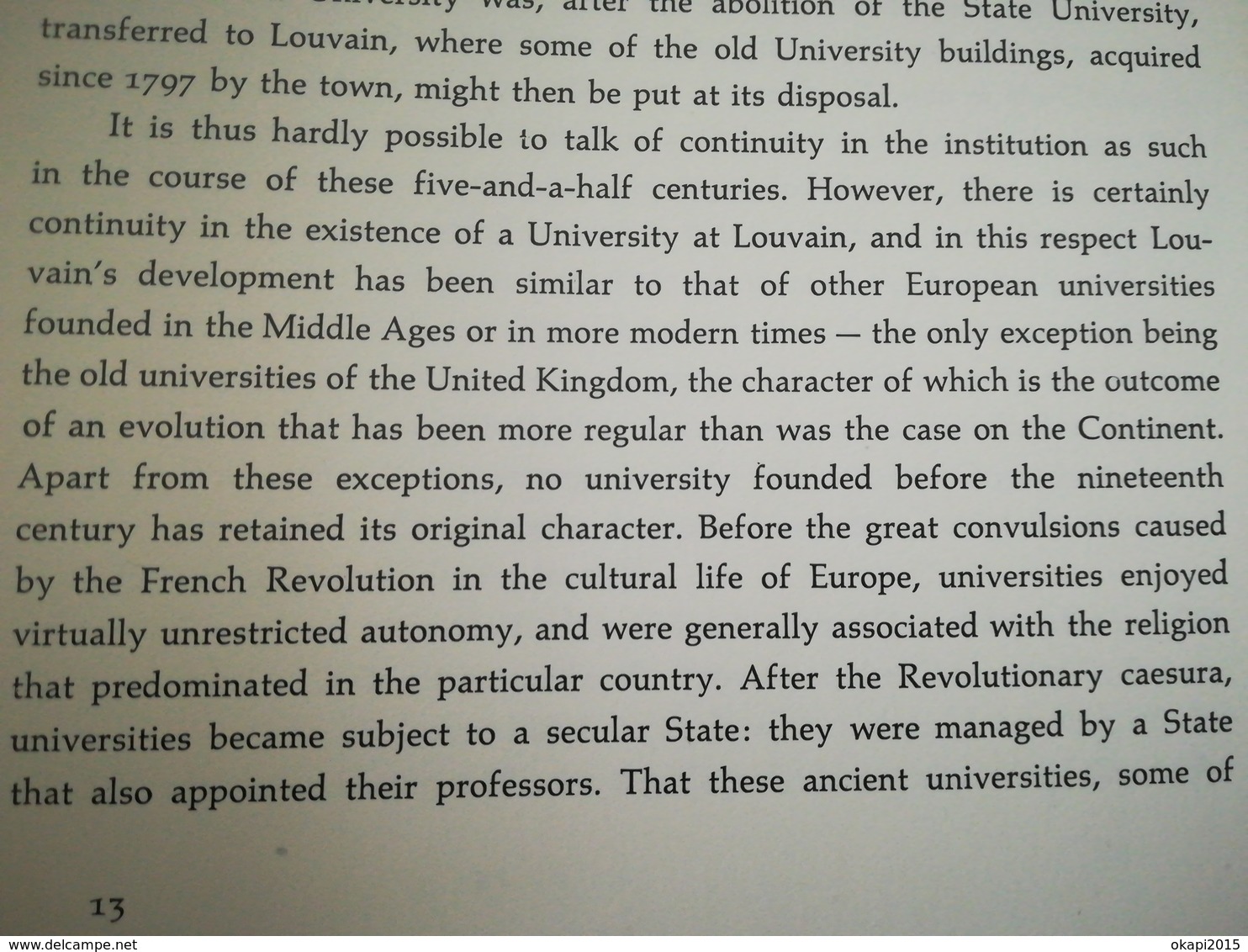 LIVRE HISTOIRE GRAND FORMAT EN ANGLAIS SUR L UNIVERSITÉ DE LOUVAIN THE UNIVERSITY OF LOUVAIN 1425  -  1975