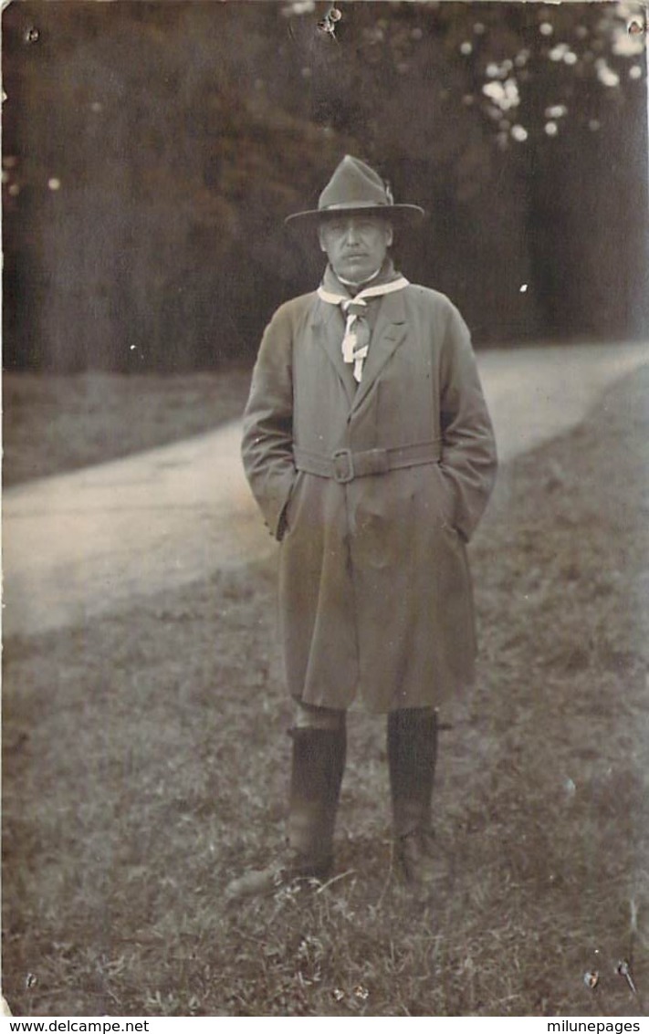 Belle Photo Format Carte Postale D'un Vieux Scout En Tenue Avec Des Airs De BADEN POWELL - Scoutismo