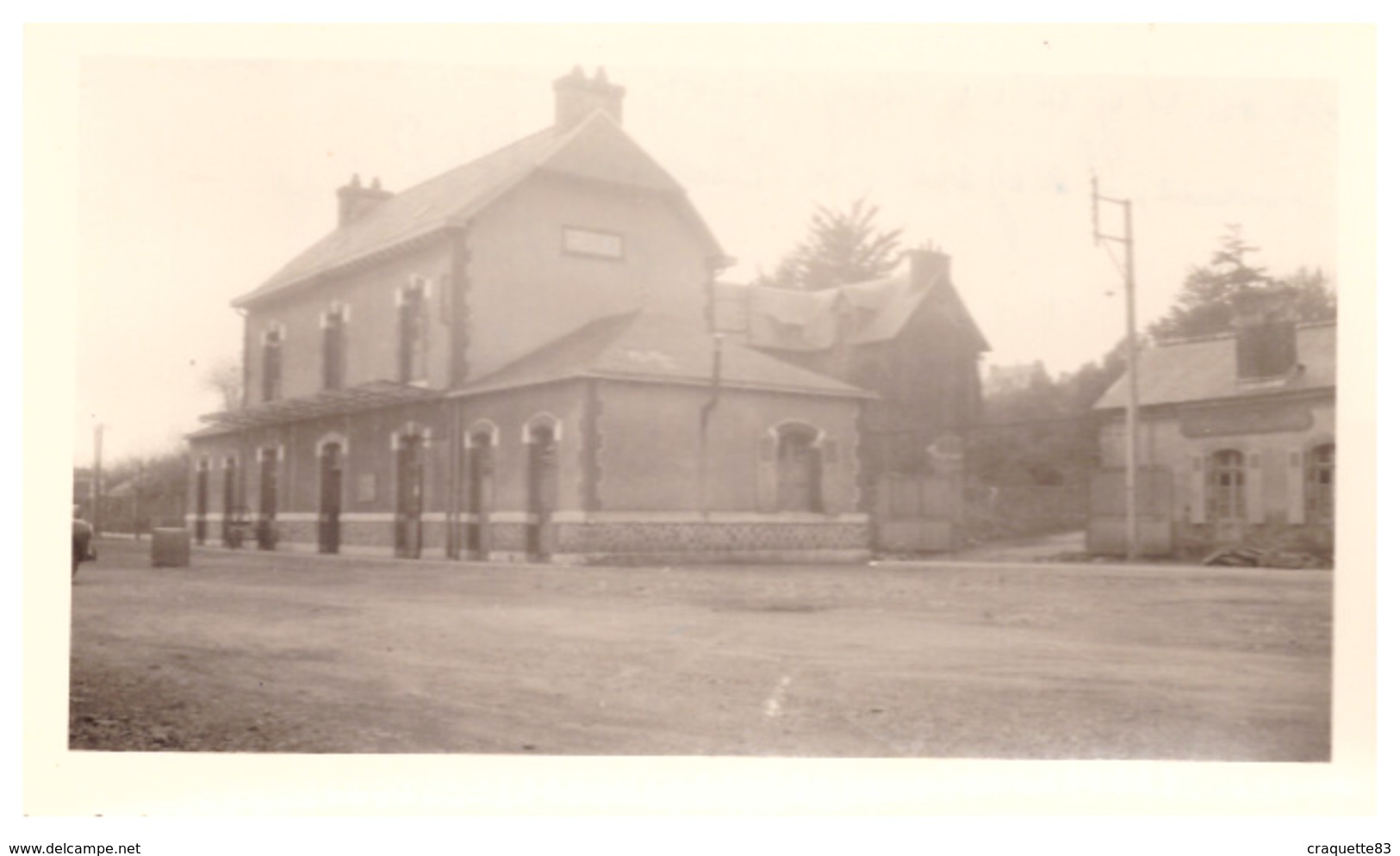 TREGUIER  LA GARE  AVRIL 1952 - Lieux