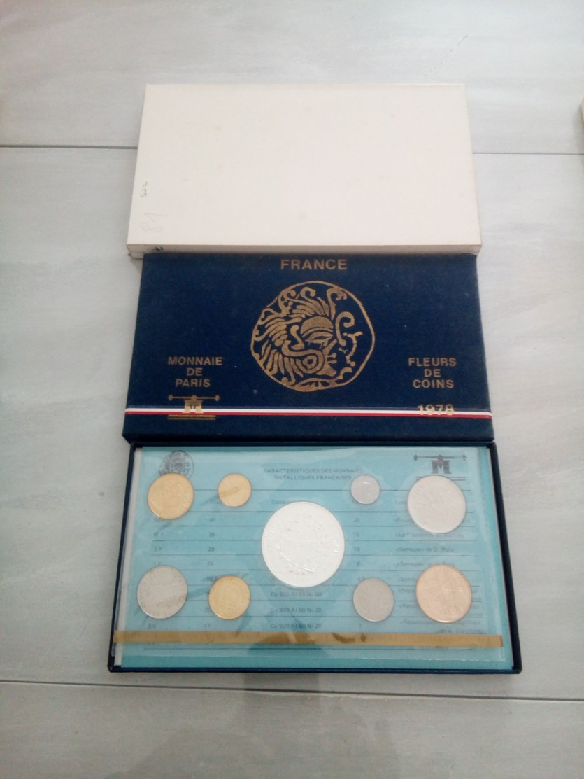 6608-2019    COFFRET MONNAIE DE PARIS FLEURS DE COINS 1978 - Autres & Non Classés