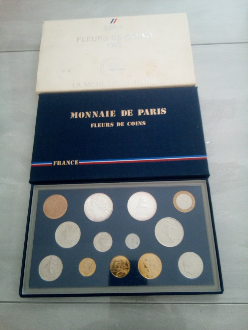 6609-2019    COFFRET MONNAIE DE PARIS FLEURS DE COINS 1988 - Autres & Non Classés