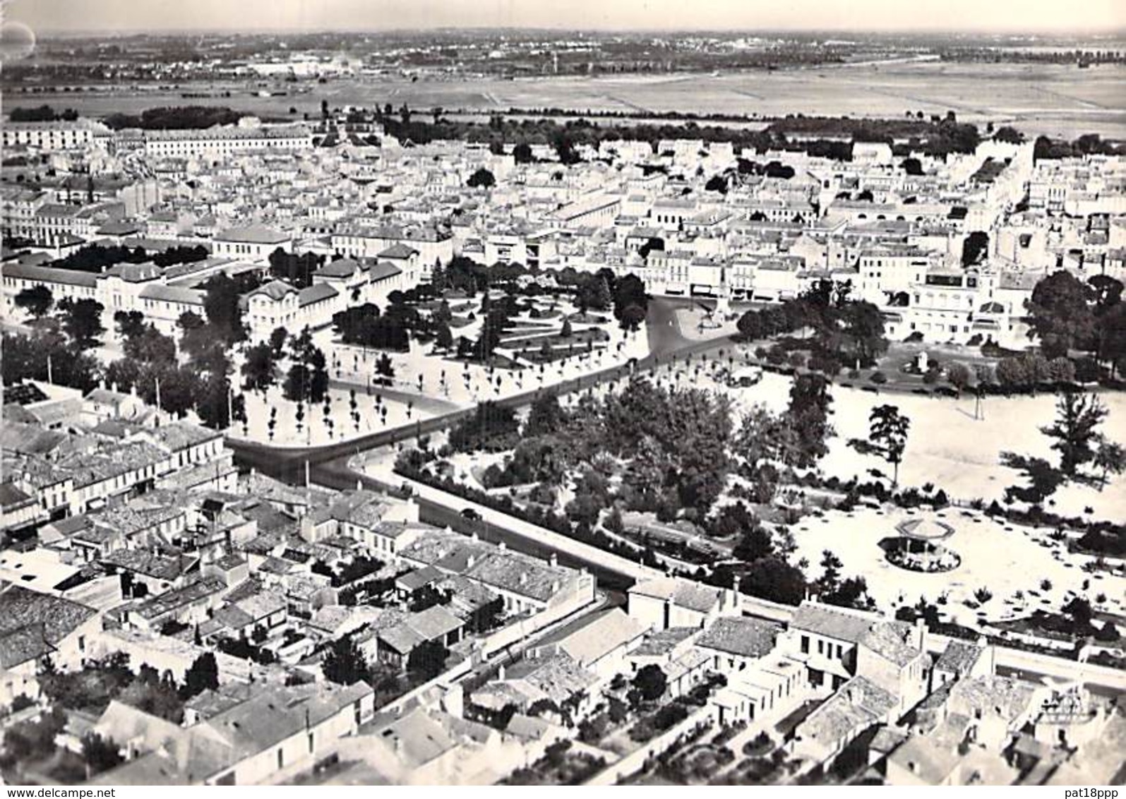 17 - ROCHEFORT : Vue Générale - CPSM Dentelée Noir Blanc Grand Format - Cahente Maritime - Rochefort