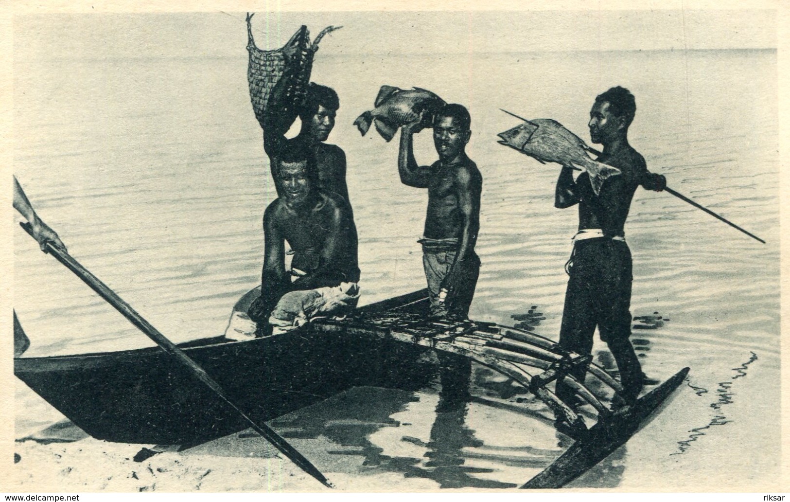 NOUVELLE GUINEE(TYPE) CAROLINES(PECHE) - Papouasie-Nouvelle-Guinée